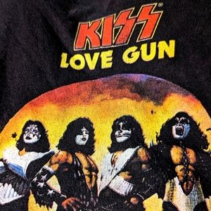 KISS Vintage 2017 Love Gun Tee featuring very cool album Cover Art Large K1